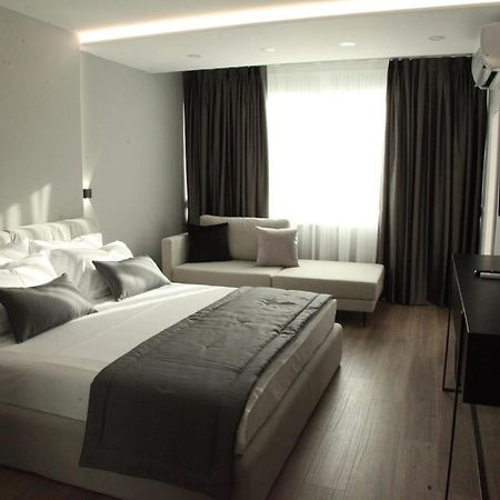 L'Hotel Tirana Eksteriør billede
