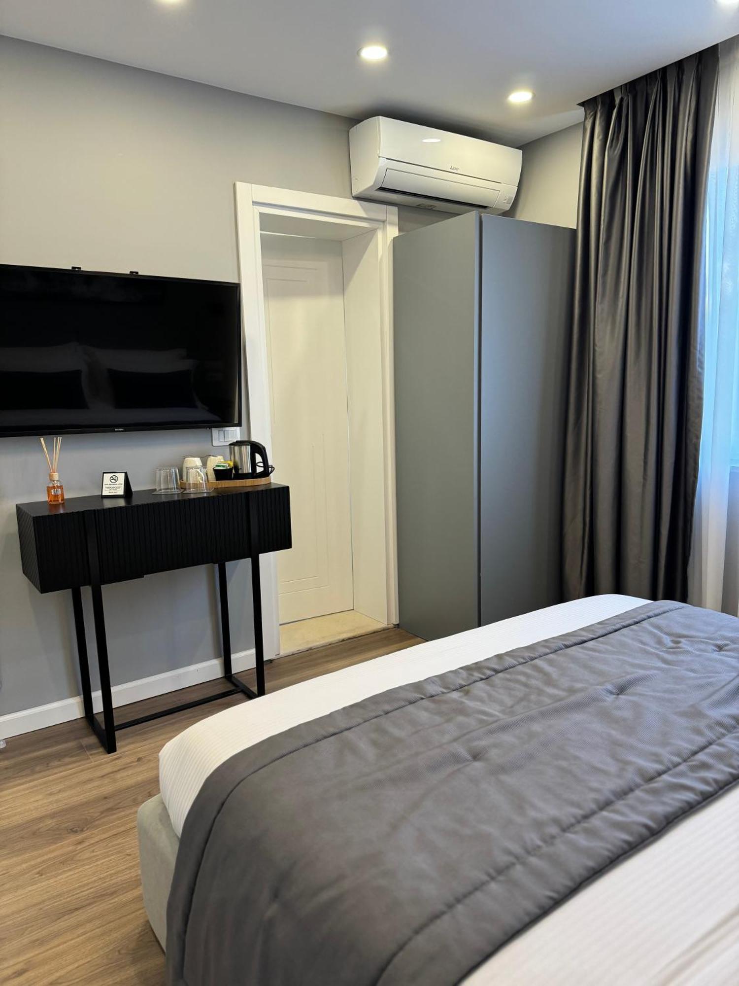 L'Hotel Tirana Eksteriør billede
