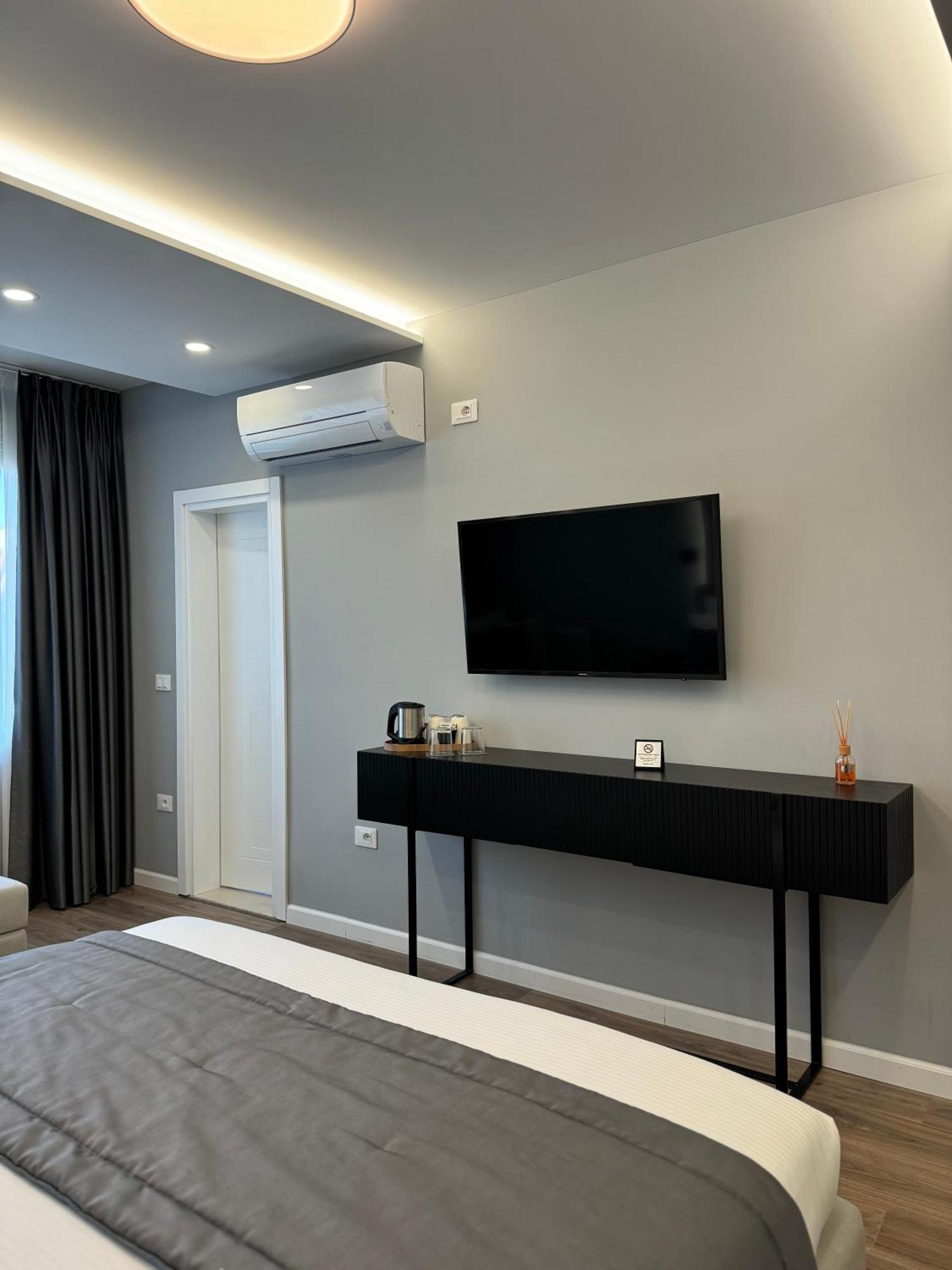 L'Hotel Tirana Eksteriør billede