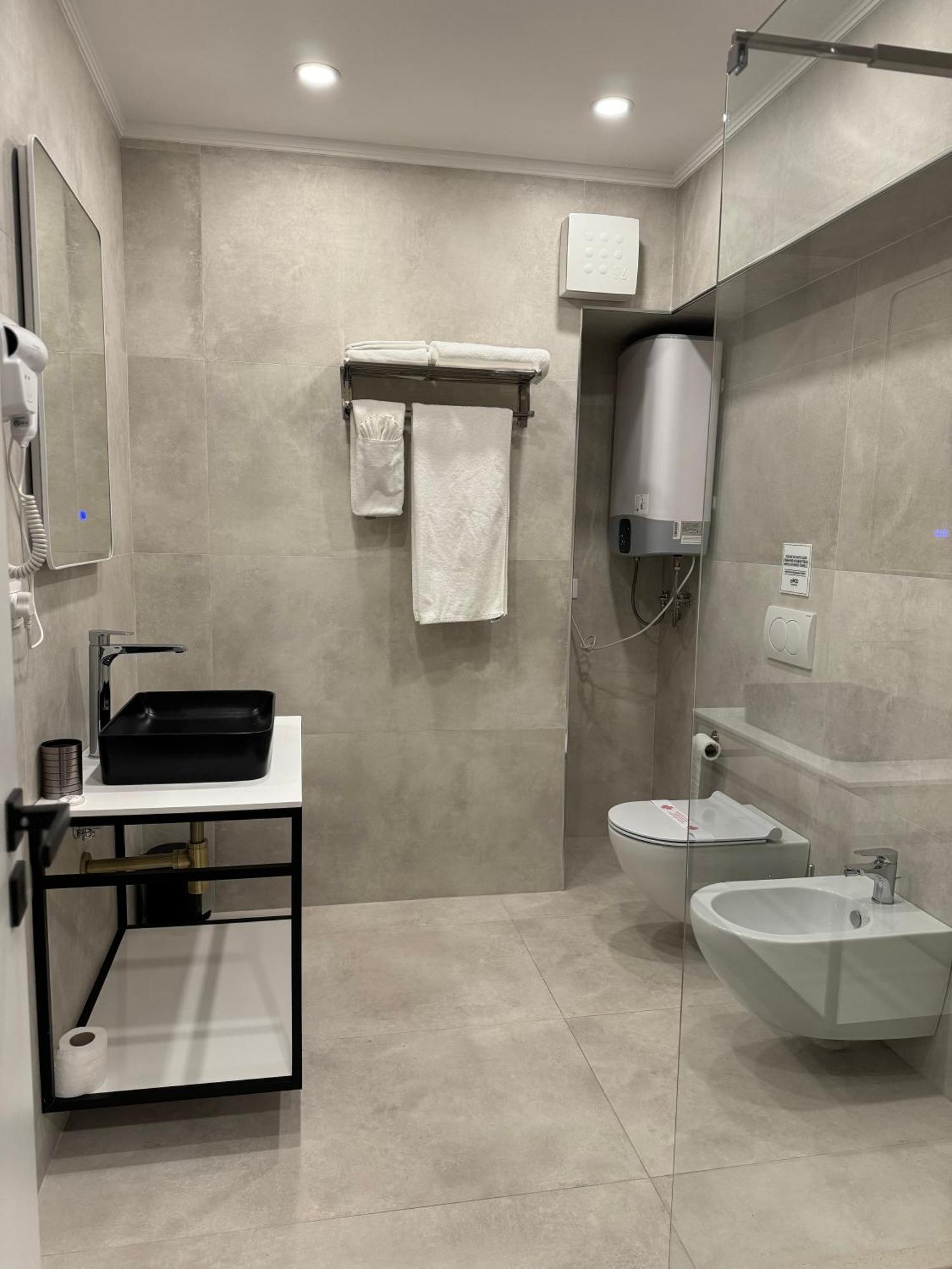 L'Hotel Tirana Eksteriør billede