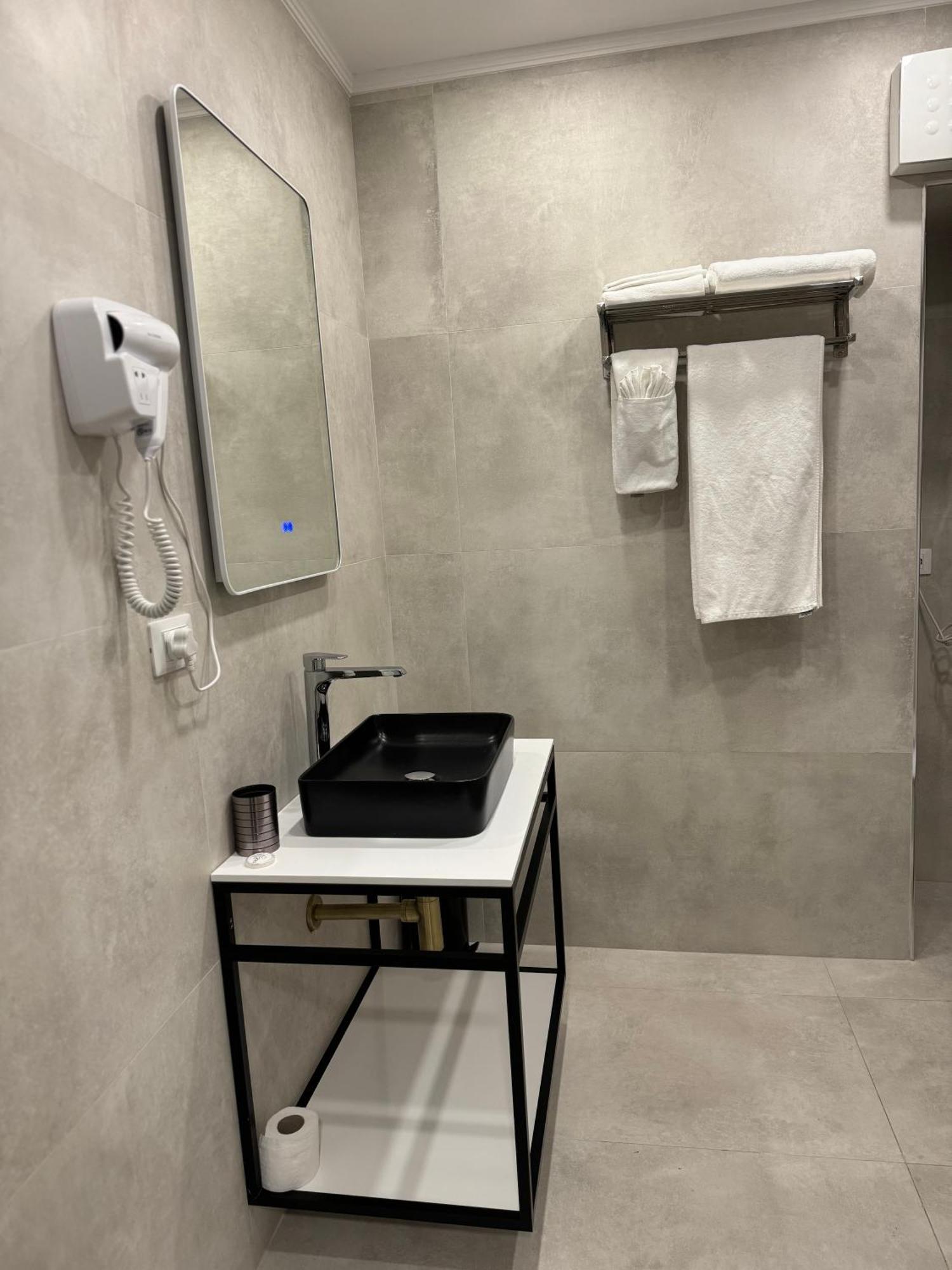 L'Hotel Tirana Eksteriør billede