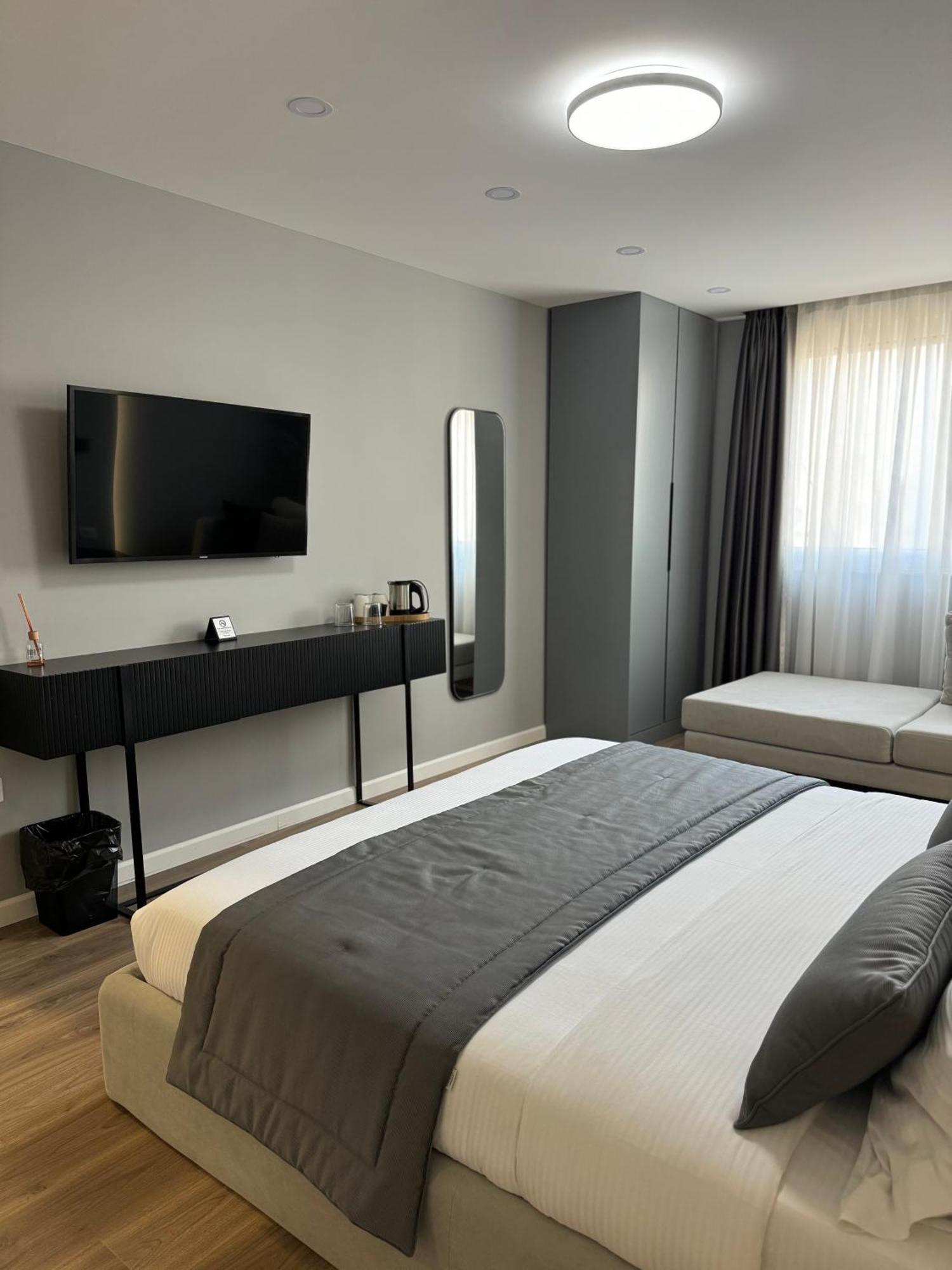 L'Hotel Tirana Eksteriør billede